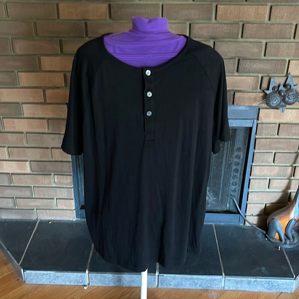 Theory tshirt - large